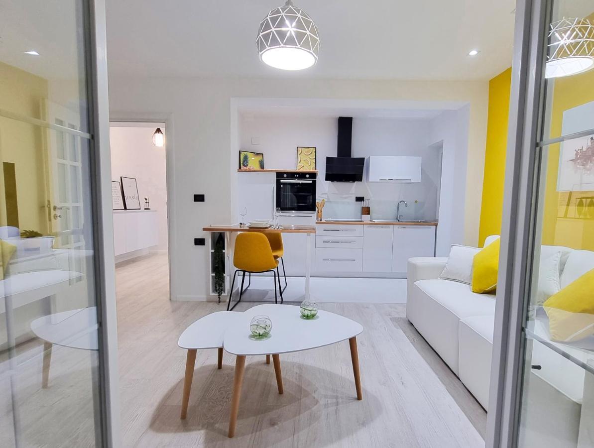 'The Yellow' Condo Berat Luaran gambar