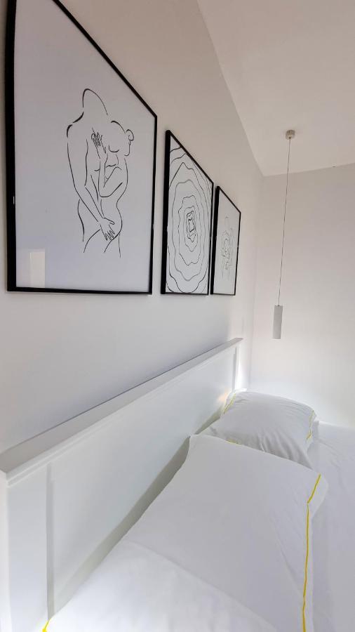 'The Yellow' Condo Berat Luaran gambar
